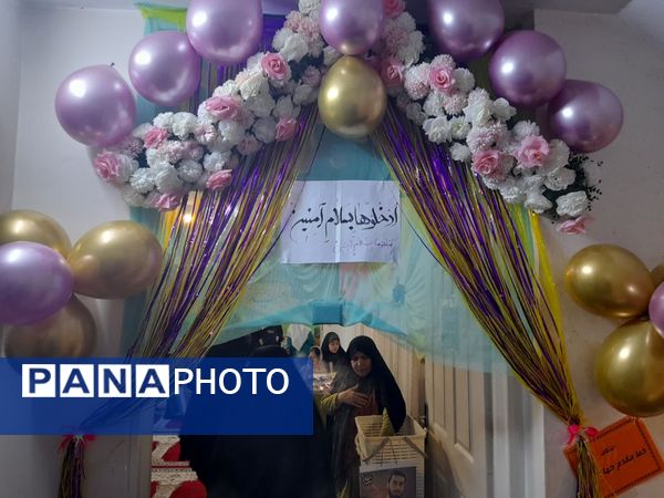 اعتکاف دانش‌آموزان منطقه ۱۶؛ دارالشهدای شهر تهران 