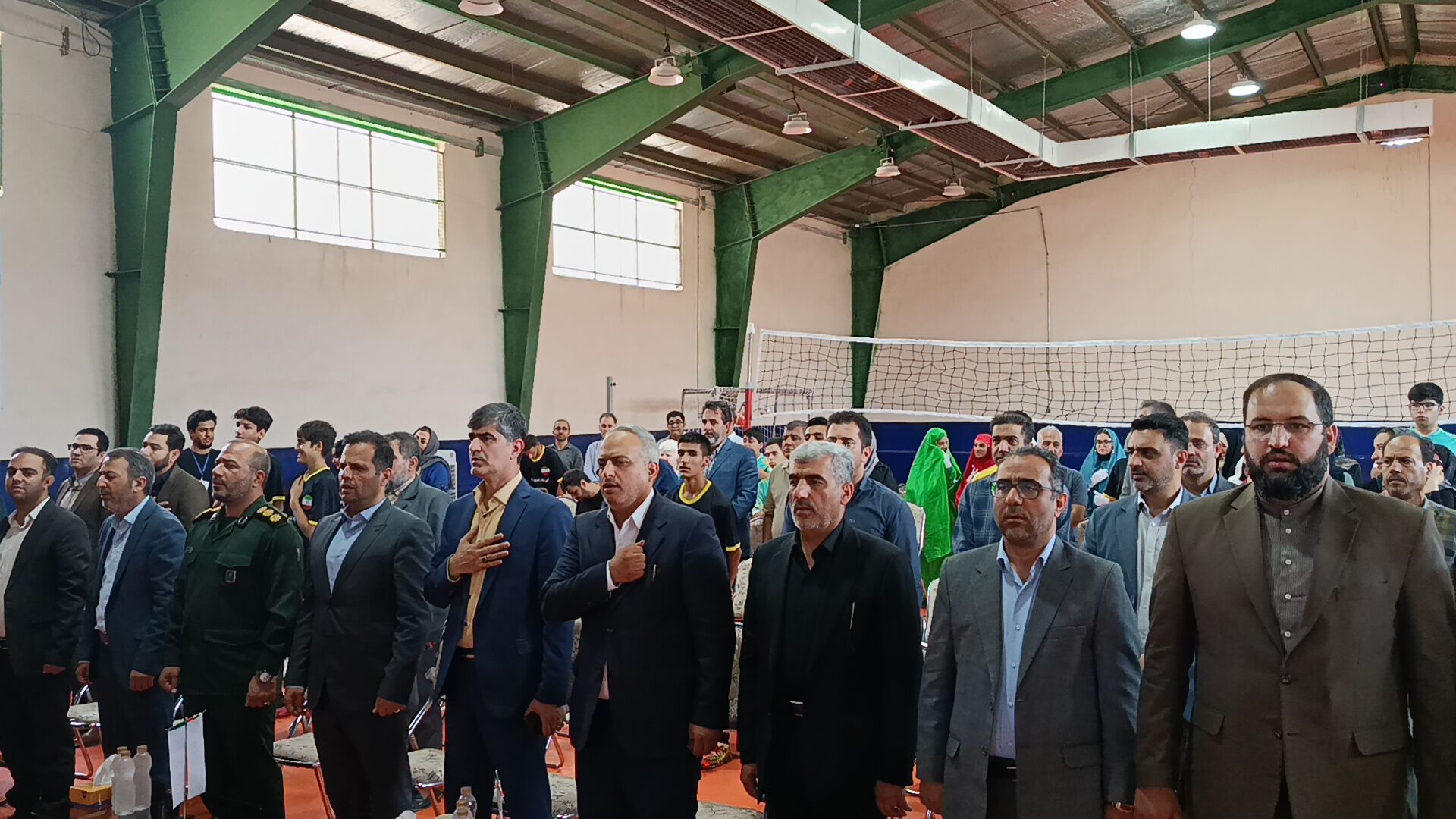 خیرین ملاردی با دو اقدام خداپسندانه، آرامش و نشاط را به دانش‌آموزان نیازمند مراقبت‌های ویژه هدیه دادند  