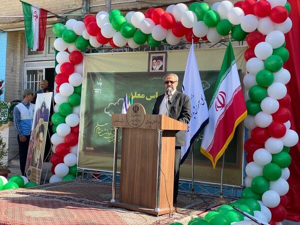  زنگ سپاس در هنرستان جلیل نصیرزاده آموزش و پرورش ناحیه یک