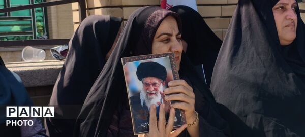 گچساران در سوگ؛ تشییع نمادین رهبر شهید از مصلی امام خمینی(ره) تا میدان امام