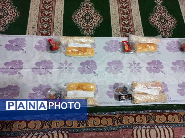 همدلی و معنویت در مراسم افطاری مدرسه حسین‌علی بابایی تهران