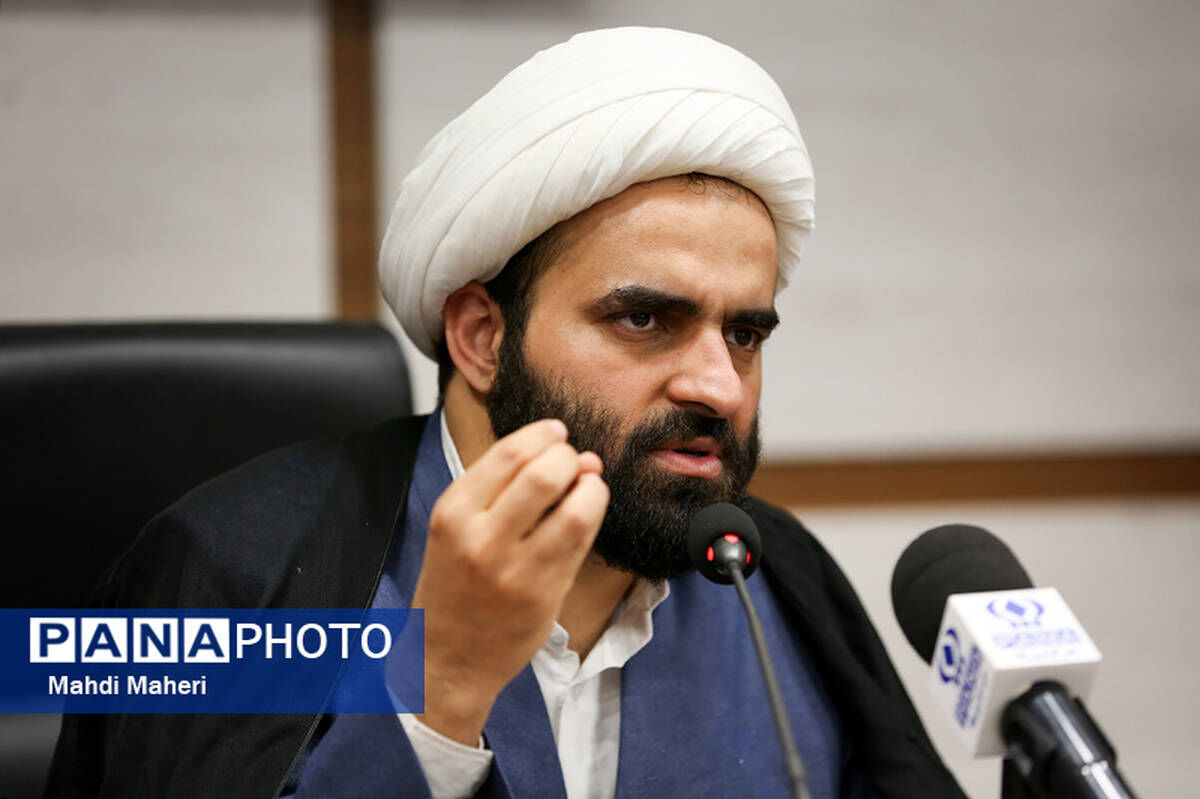 «جایگاه زن» در دین مبین اسلام ‌یک جایگاه بی‌نظیر و فوق‌العاده است‌