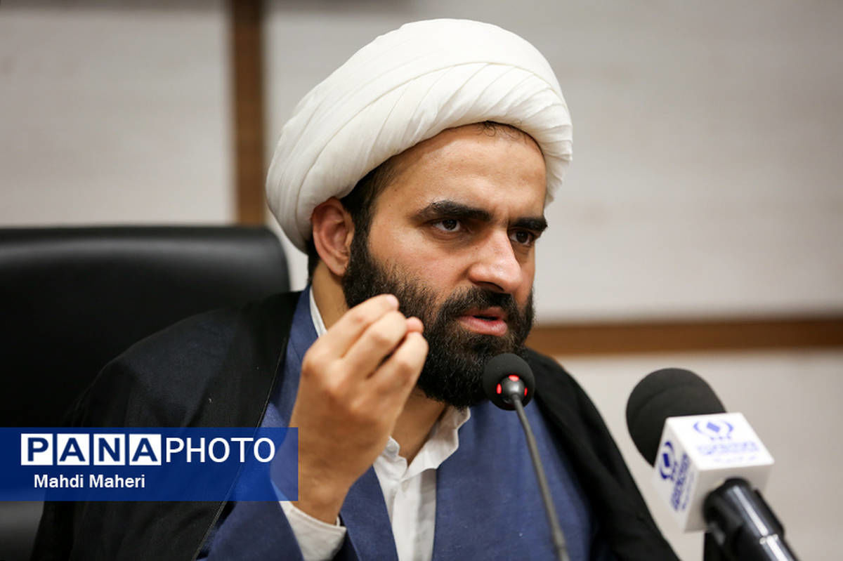 «جایگاه زن» در دین مبین اسلام ‌یک جایگاه بی‌نظیر و فوق‌العاده است‌