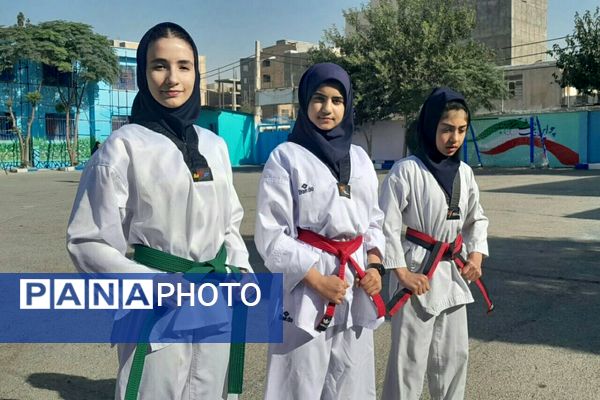 المپیاد ورزشی درون مدرسه‌ای رباط کریم