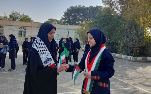 نواخته شدن زنگ مقاومت در متوسطه زکیه