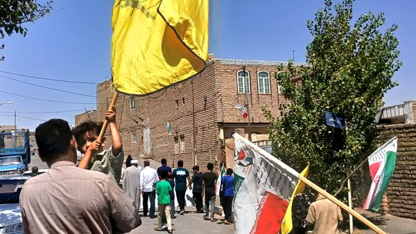 پیاده‌روی خانوادگی روستاییان «صرم» قم به‌مناسبت هفته دولت