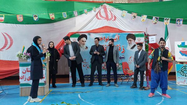 همایش «یاوران انقلاب» و «پیشتازان مقاومت» و آیین نواختن زنگ انقلاب در شیروان برگزار شد
