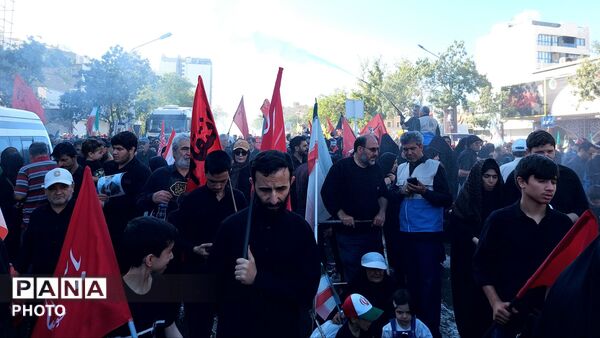  مراسم وداع با پیکر مطهر رهبر شهید