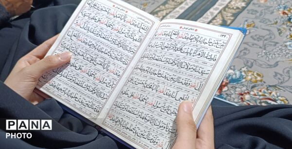 شور حسینی در مسجد امام رضا(ع) نظرآباد با قرائت دعای توسل و زیارت عاشورا 