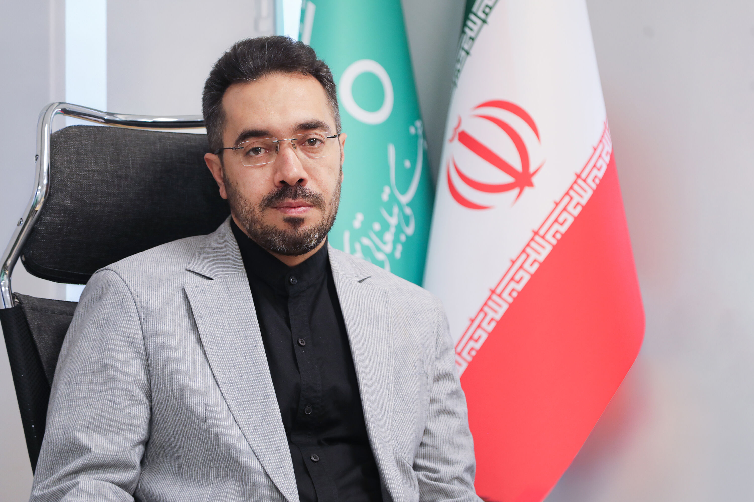 احمد نوری مدیرعامل و محمد ساسان عضو هیئت مدیره بهمن سبز شدند