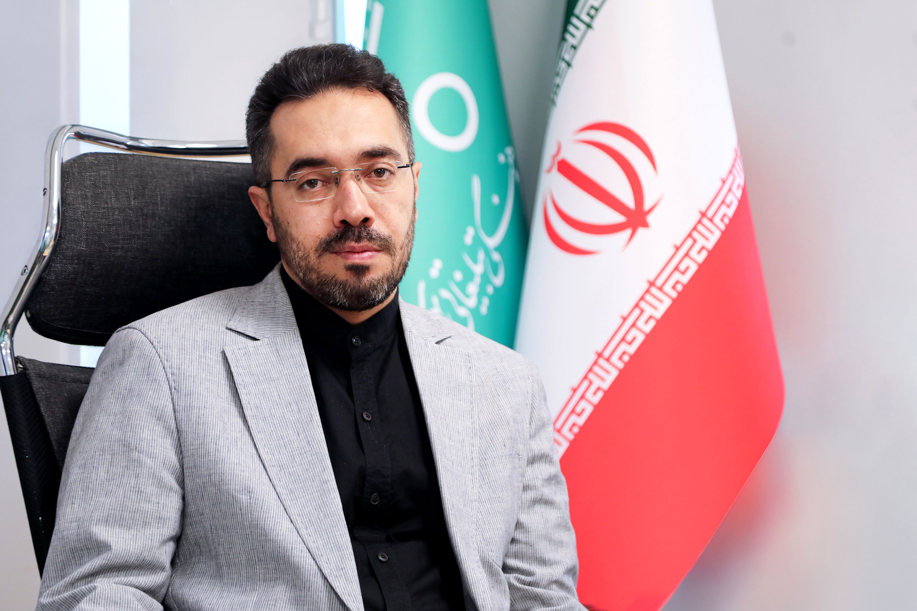 احمد نوری مدیرعامل و محمد ساسان عضو هیئت مدیره بهمن سبز شدند