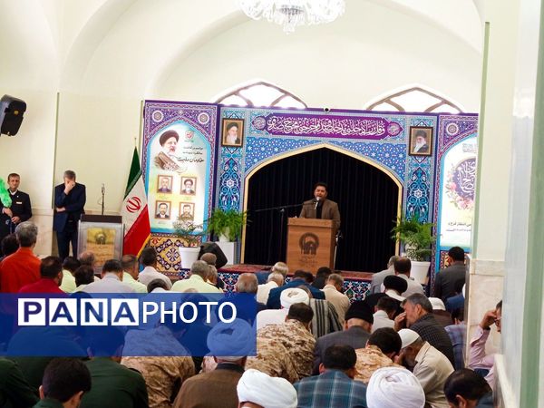 یک سال از نبود شهید جمهور میگذرد