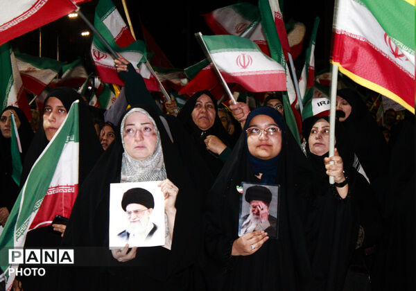 همایش تبیین نقش رسانه در جنگ تحمیلی