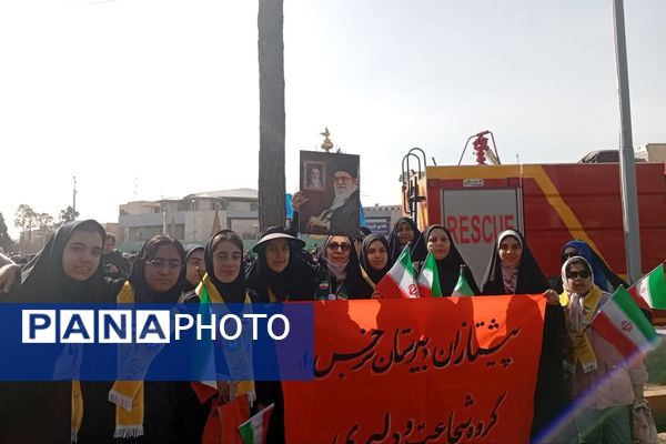 ما تا آخر پای کار نظام هستیم 