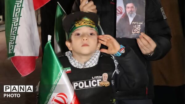 حضور پرشور ، انقلابی و دشمن‌شکن مردم در اجتماع بزرگ کرج