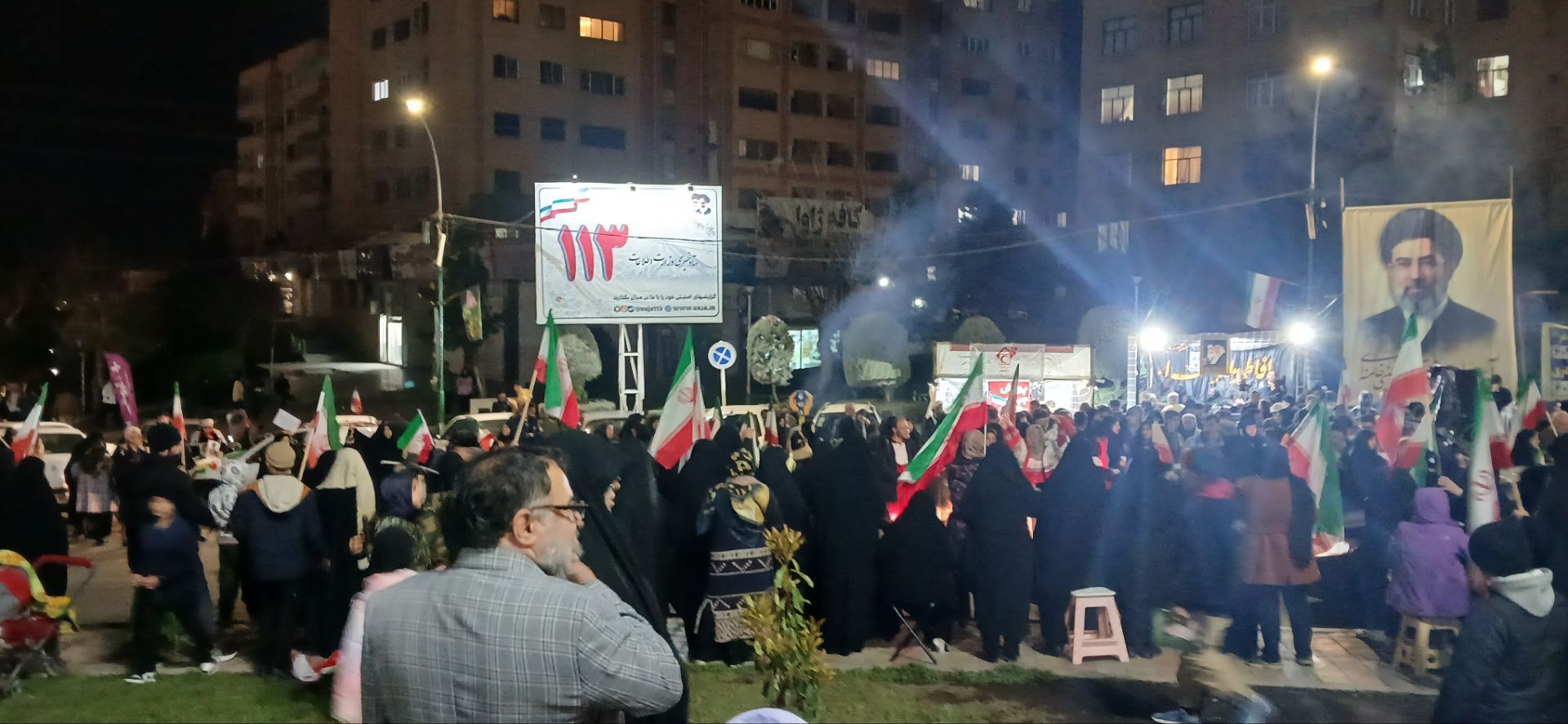 تجمع دیگر مردم ساوجبلاغ در بیعت با رهبر انقلاب 