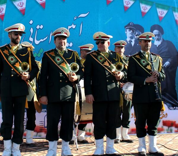 زنگ انقلاب در یزد طنین انداز شد