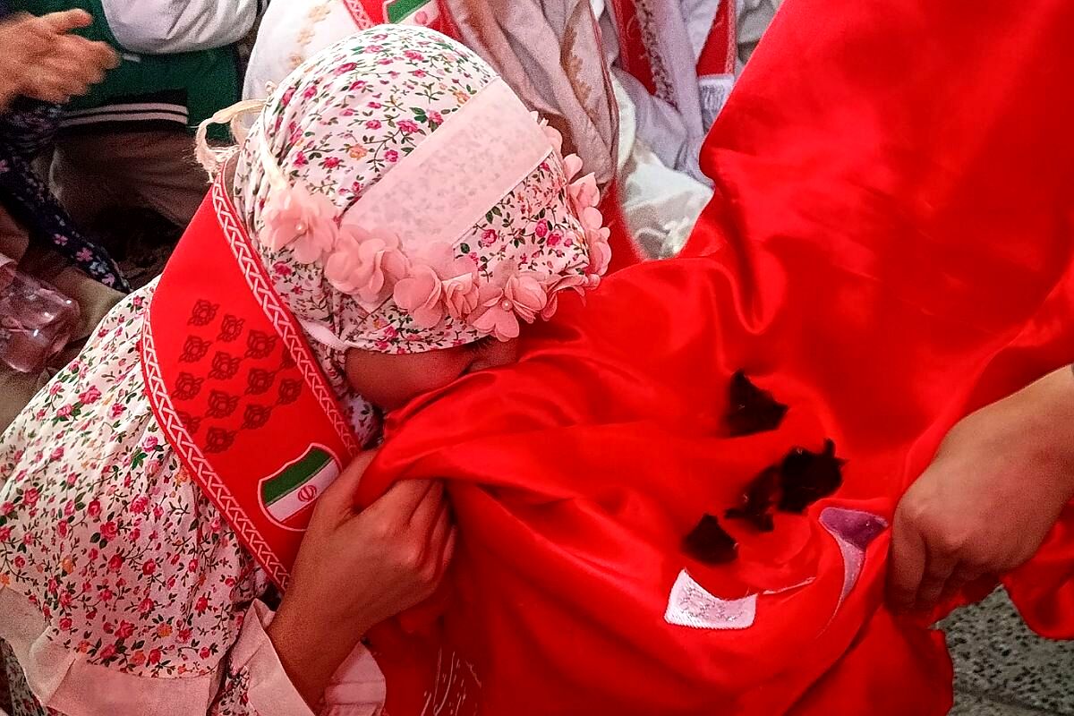 مدرسه شهید عباس بابایی  غرق در شادی شعبان