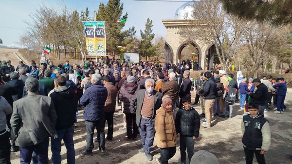 راهپیمایی پرشور ۲۲ بهمن در جلگه رخ 