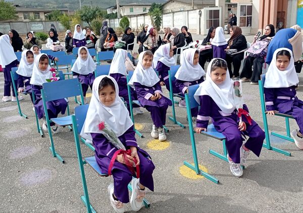 جشن شکوفه‌ها در گلوگاه 