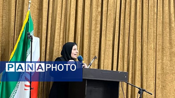 جشن هنگامه یلدا به‌مناسبت گرامیداشت میلاد حضرت فاطمه (س) برای بانوان آموزش و پرورش آذربایجان شرقی