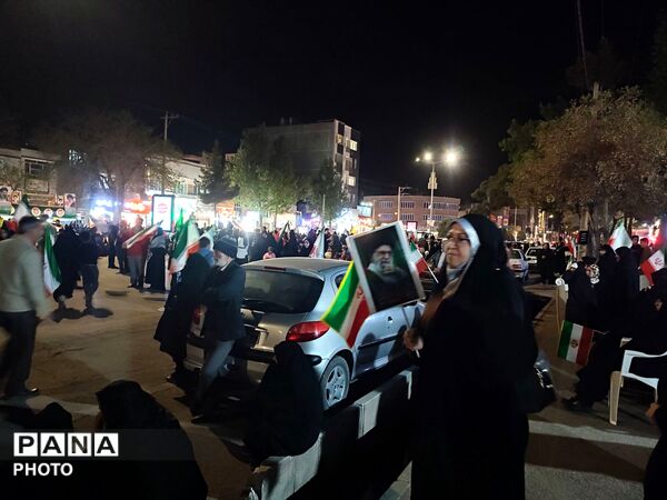 خیابان ها خالی نمی شوند