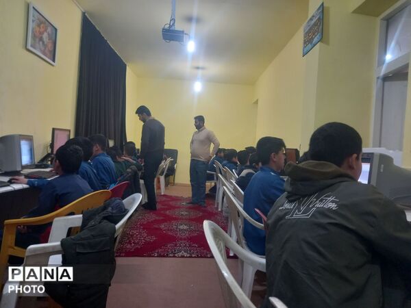 سومین جلسه درس کار و فناوری دبستان امیر آقایی در کانون لقمان کاشمر 