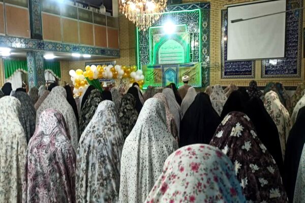 اعتکاف دانش‌آموزان در مسجد امام حسین رباط‌کریم