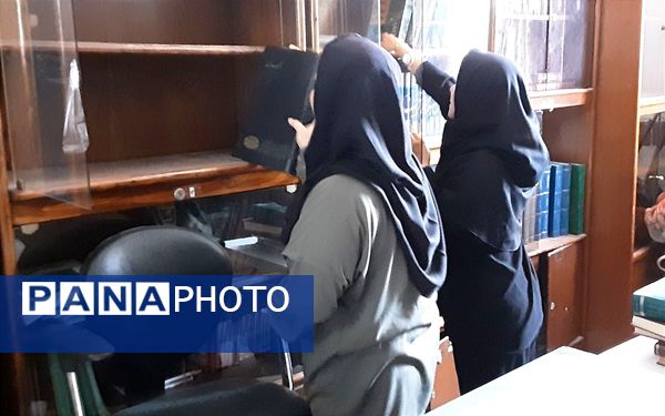 دبیرستان فرزانگان قائمشهر به استقبال مهر رفت