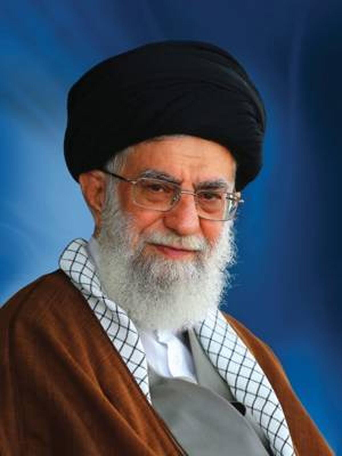 چهل روز است که دلمان، پشت هر اذان، چیزی را کم دارد