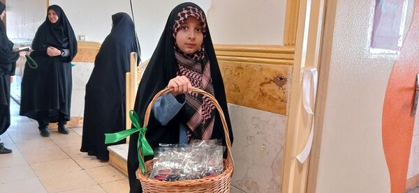 افتتاح پایگاه بسیج دانش‌آموزی در دبستان قرآنی نرجس ناحیه یک کرج