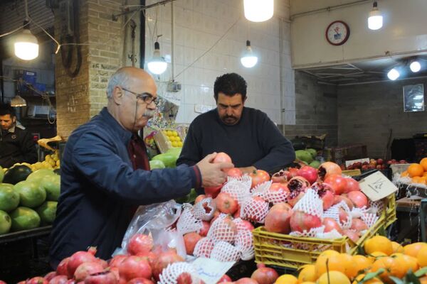 بازار داغ یلدا در زنجان