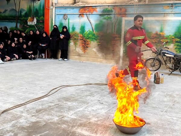 آتش‌نشان نماد عشق و جوانمردی