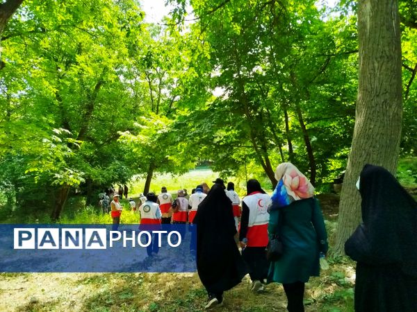 برگزاری اردوی طرح شوق رویش هلال احمر به میزبانی شیروان