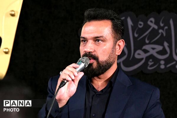 مراسم یادبود شهدای خانواده رهبر شهید در حرم حضرت عبدالعظیم حسنی علیه السلام 