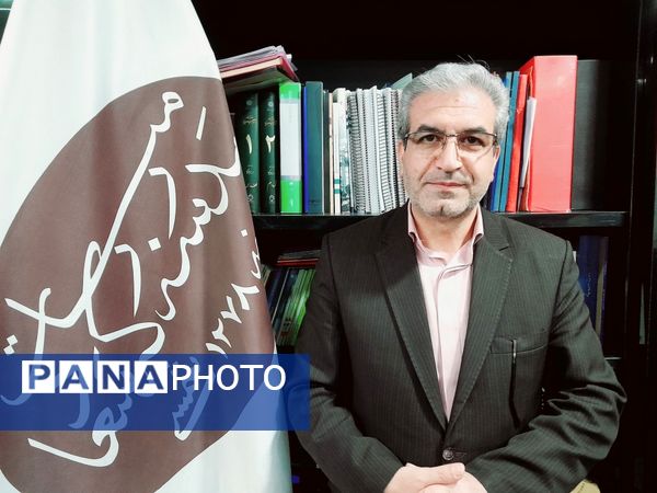 بازدید معاون وزیر و رئیس مرکز اطلاع رسانی و روابط عمومی وزارت آموزش و پرورش از مدرسه ماندگار سعادت بوشهر