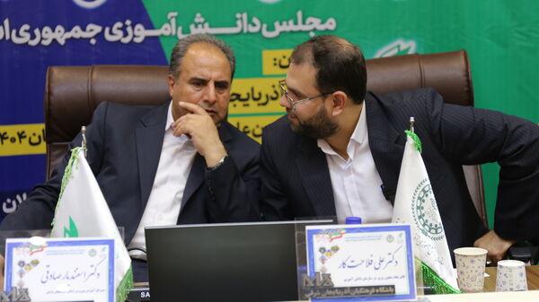 اولین روز نشست قطبی دوازدهمین دوره مجلس دانش‌آموزی به میزبانی استان آذربایجان شرقی