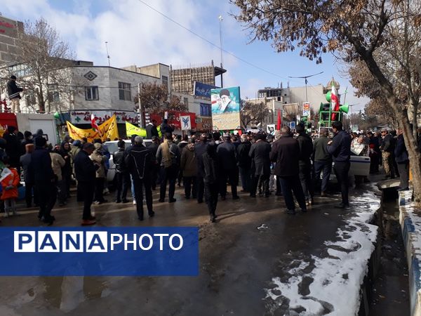 جلوه‌هایی از حماسه آفرینی مردم شیروان در راهپیمایی ۲۲ بهمن 