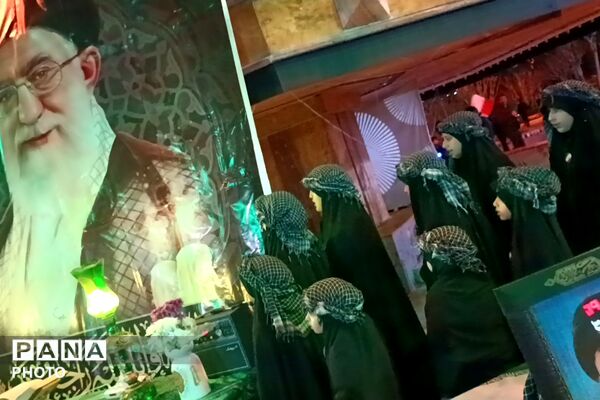 مراسم چهلمین روز شهادت دانش آموزان مدرسه شجره طیبه میناب در پردیس
