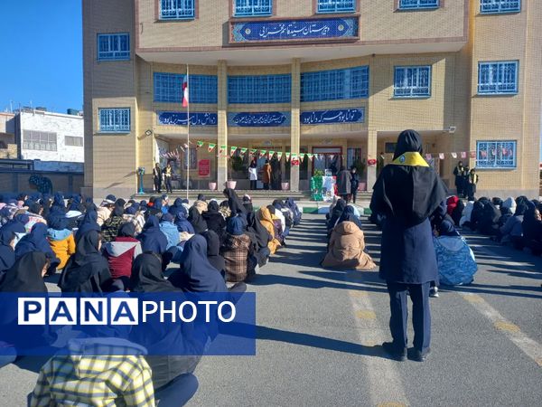 مراسم چهل وششمین سالگرد انقلاب اسلامی در دبیرستان فرهنگ مرحوم فخرایی