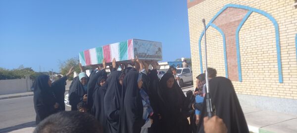 تشییع شهید گمنام در بوموسی 