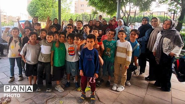 در کلاس عشق، زنگ مقاومت به صدا درآمد