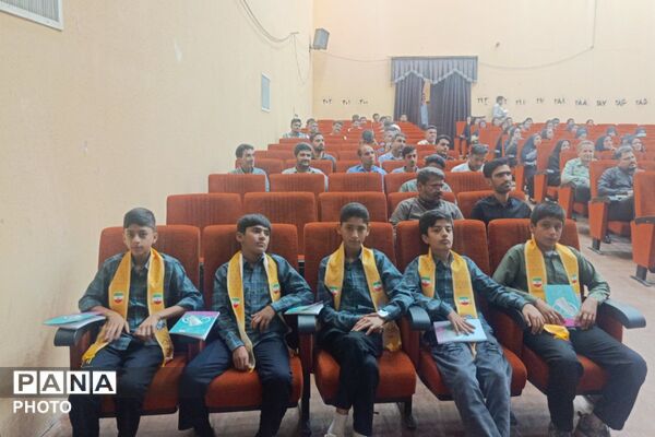 حضور پیشتازان مدرسه هلیل در همایش سلامت روان