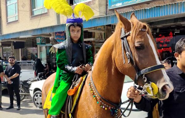 عزاداری کودکان به عشق امام حسین (ع) 
