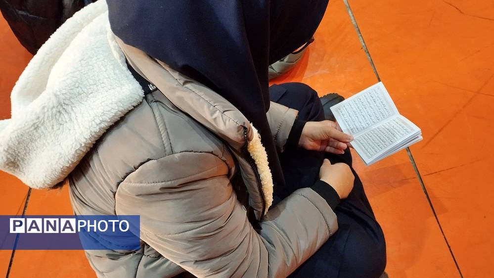 برگزاری مراسم دهه فاطمیه‌ در دبیرستان شاهد عصمت ناحیه۳ کرج