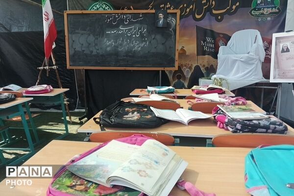 استقرار موکب‌های مردمی، دانش آموزی و خدمت‌رسان ارتش به زائران اربعین