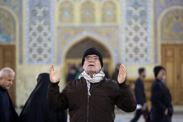 جشن عید مبعث در شب و روز بارانی حرم حضرت معصومه(س)