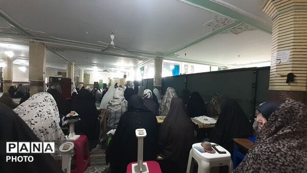 شور وحدت در مصلای قدس الیگودرز