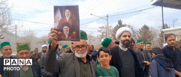  دست خدا عیان شد خامنه‌ای جوان شد 