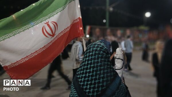 تجمعات شبانه تویسرکان؛ روایت ایثار و همدلی با سخنرانی نماینده بنیاد شهید همدان
